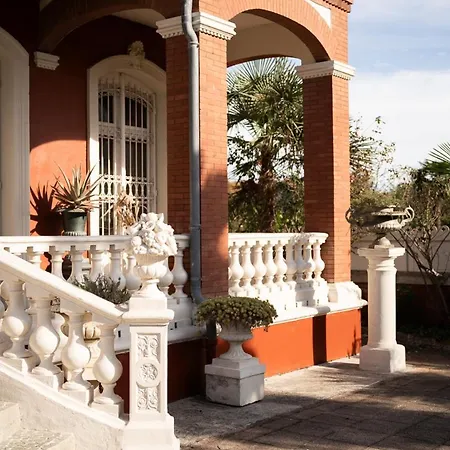 Hébergement de vacances La Maison Coloniale - 15 Personnes - Piscine