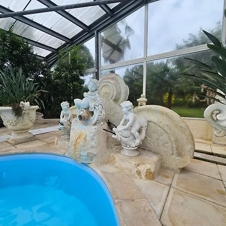 Hébergement de vacances La Maison Coloniale - 15 Personnes - Piscine